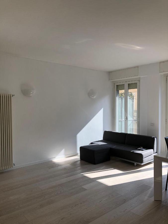 Bright & Spacious Apartment Near Navigli - Ponti มิลาน ภายนอก รูปภาพ