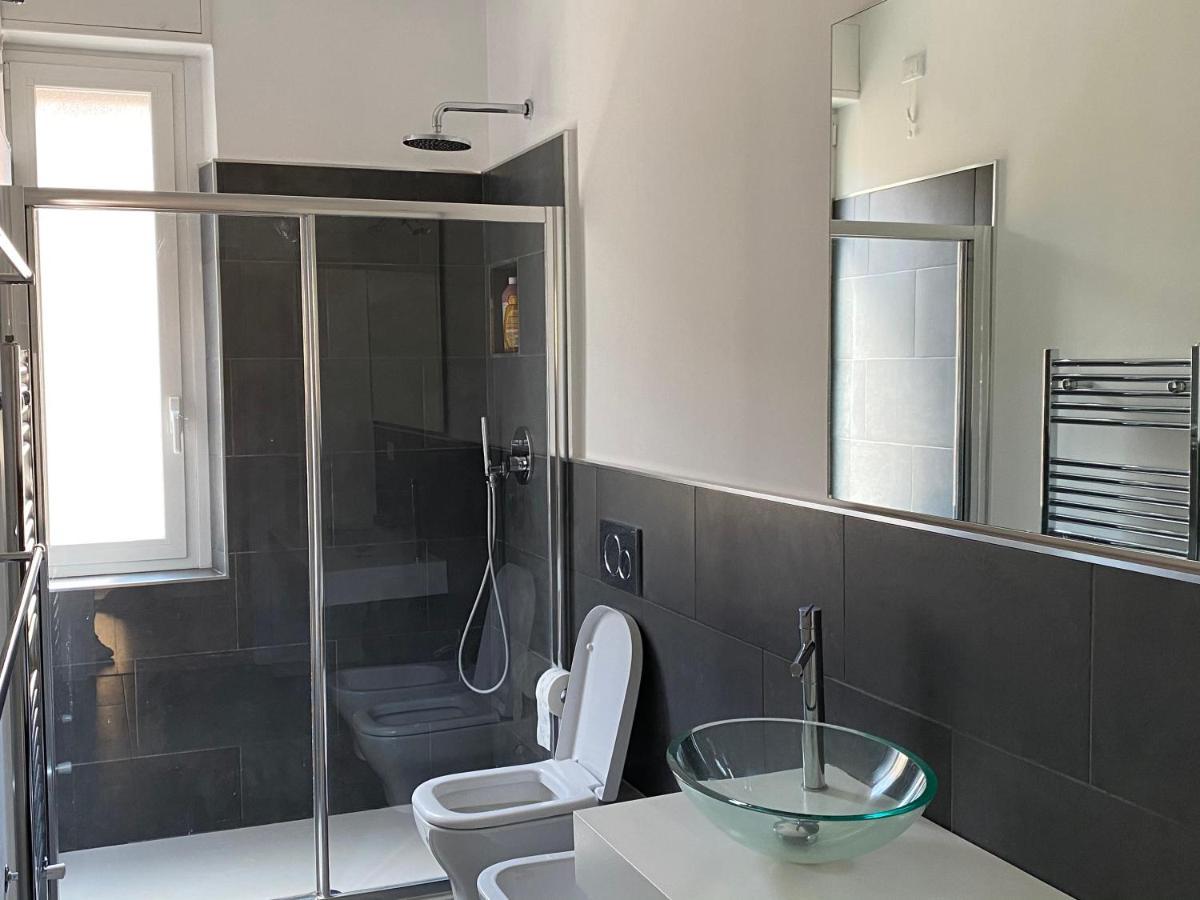 Bright & Spacious Apartment Near Navigli - Ponti มิลาน ภายนอก รูปภาพ